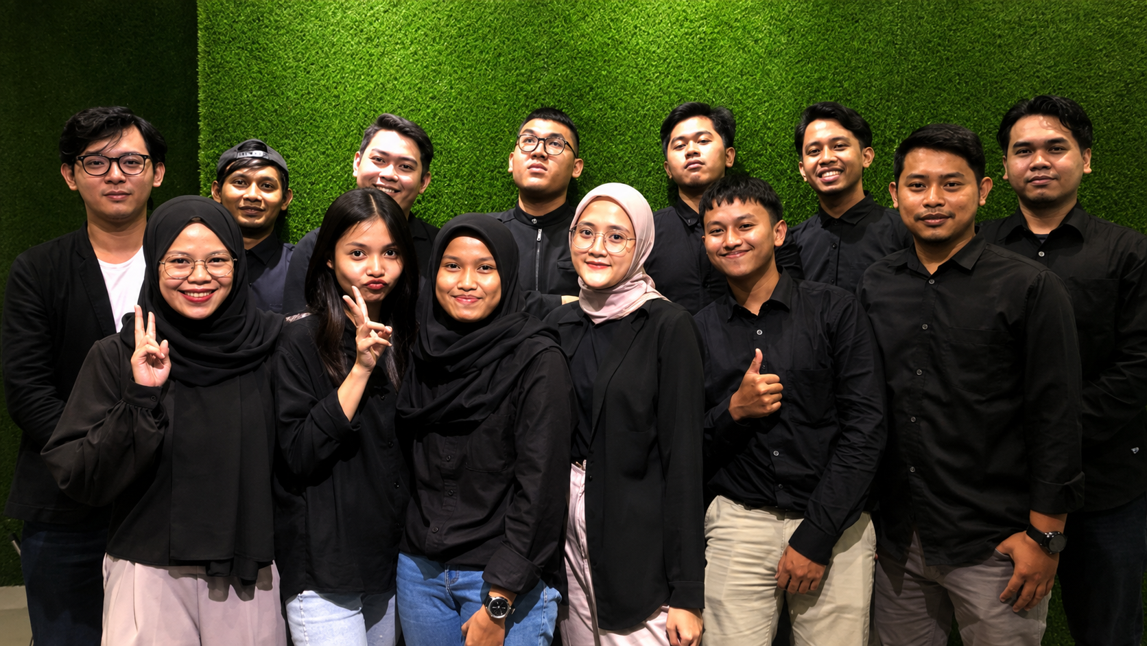 Tim SCL Studio berdiskusi